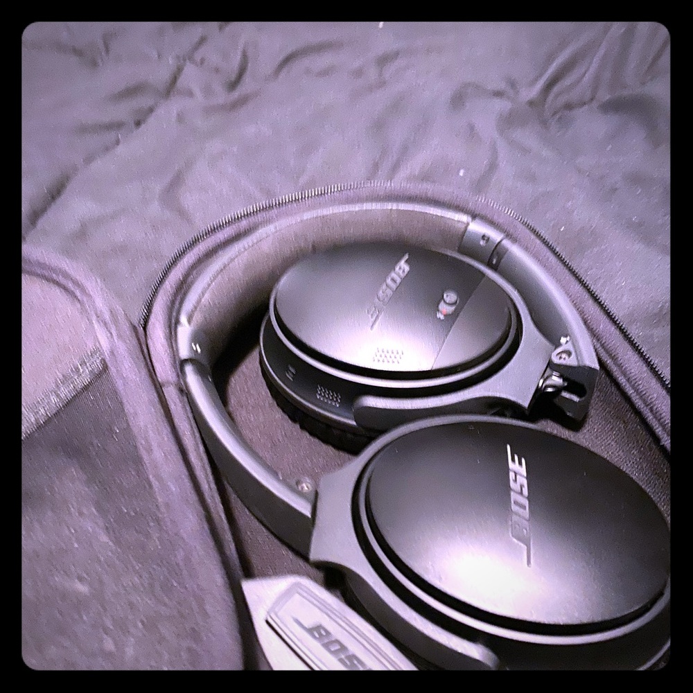 BOSE noise canceling headphones. NIB